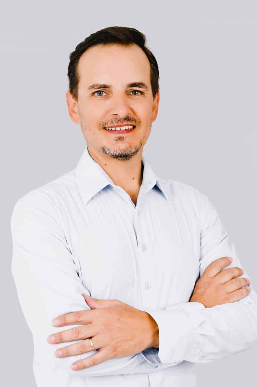 Mathieu, dirigeant de la conciergerie et gestion locative Allobnb à Madagascar